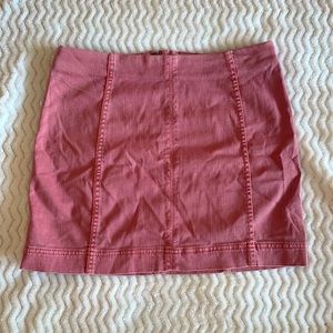 Pink denim shirt with zipper in the back